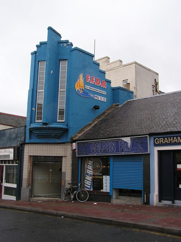 Cinema De-Luxe