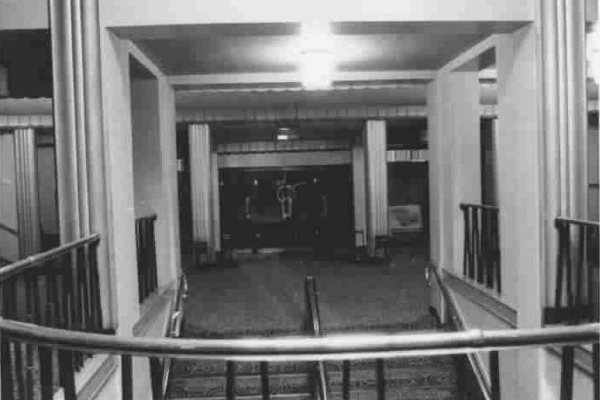 Upper foyer