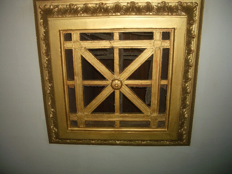 Pavilion interior · photograph 23