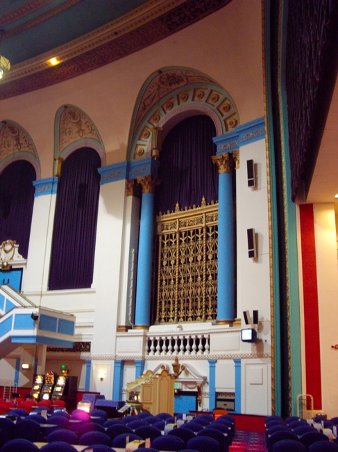 State, Kilburn — IMGP0523 archive photograph