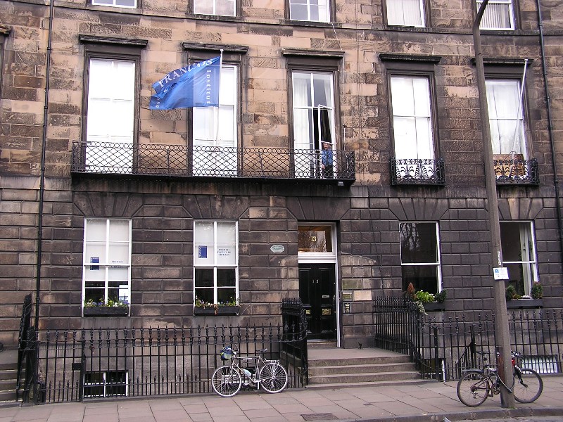 Institute Francais