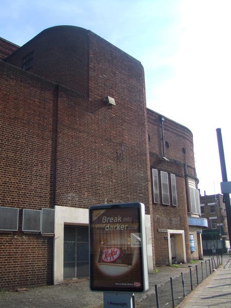 Granada, Clapham Junction — DSCF1917 archive photograph