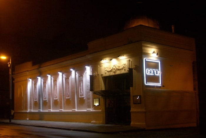 salon_gong_night