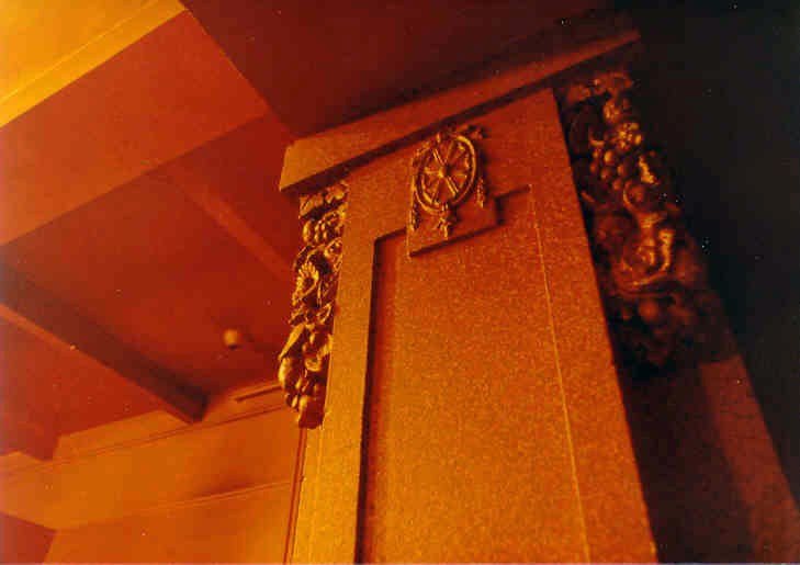 Decorative pillar detail