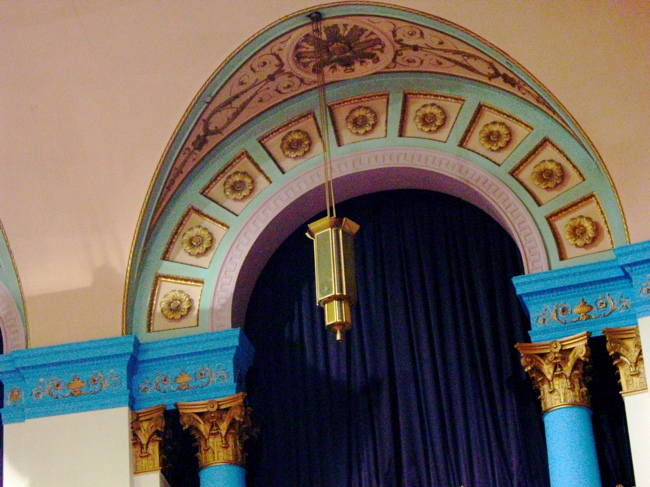 State, Kilburn — IMGP0531 archive photograph