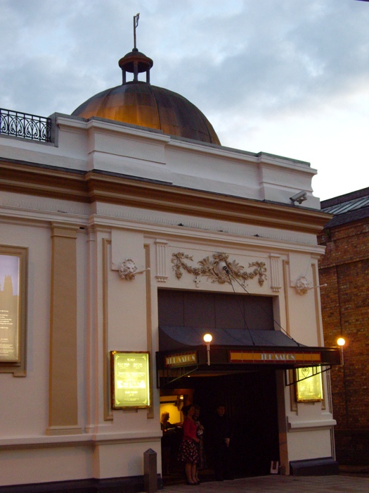 Hillhead Picture Salon / Salon, Glasgow