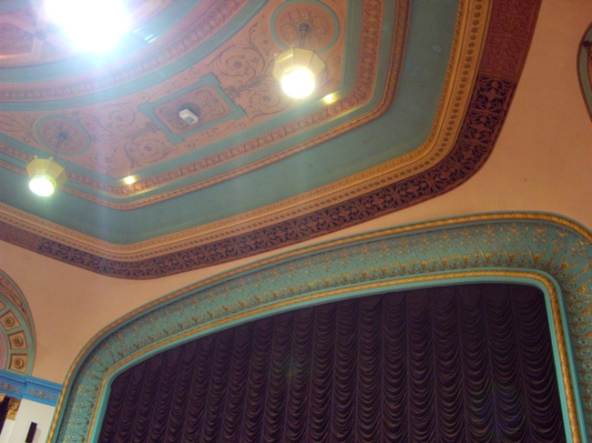 State, Kilburn — IMGP0530 archive photograph