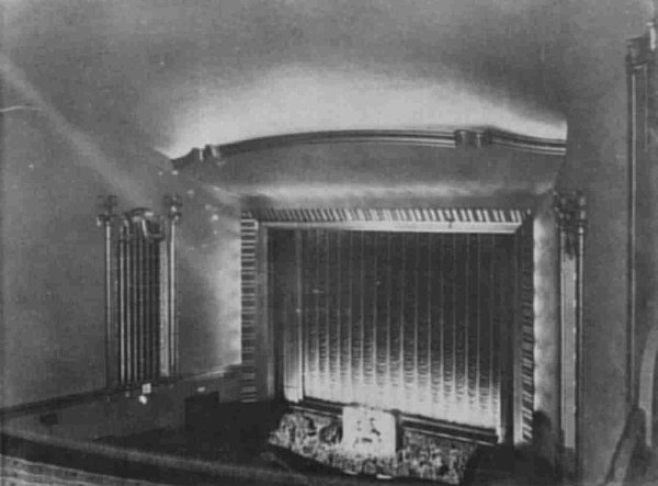 1933 view of Stage