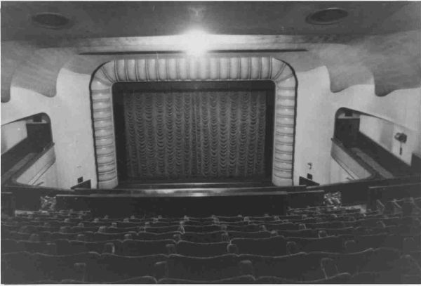 Majestic8 aud front