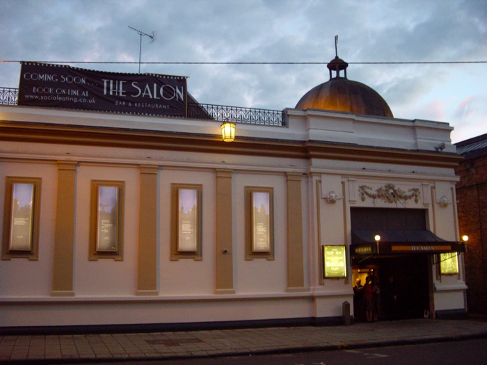 Hillhead Picture Salon / Salon, Glasgow