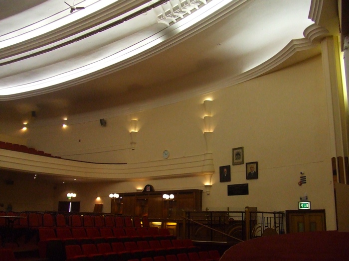 Grosvenor, Rayners Lane — DSCF1936 archive photograph